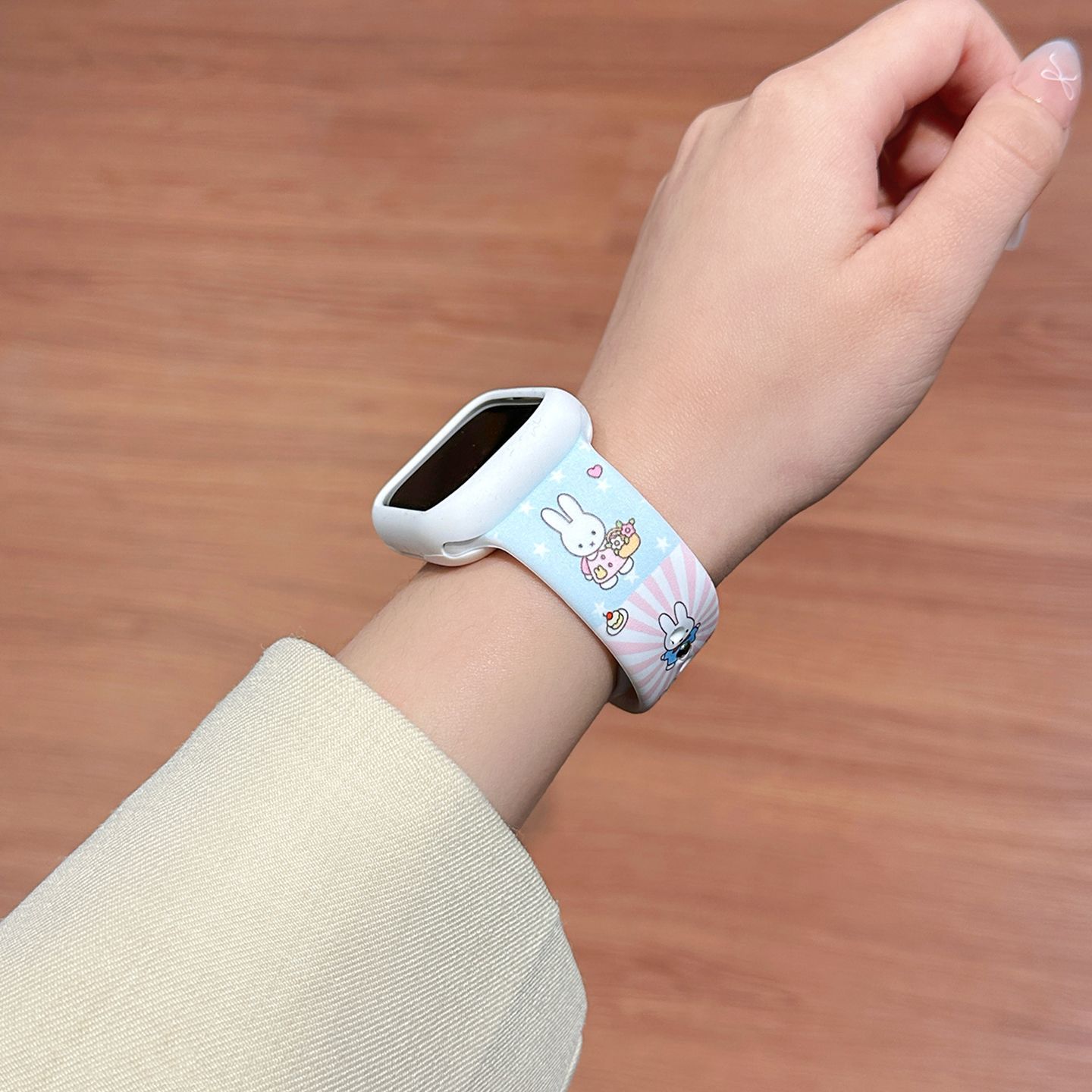 Pulseira de Silicone Miffy Cor - Apple Smartwatch Accessories avaliação e preço
